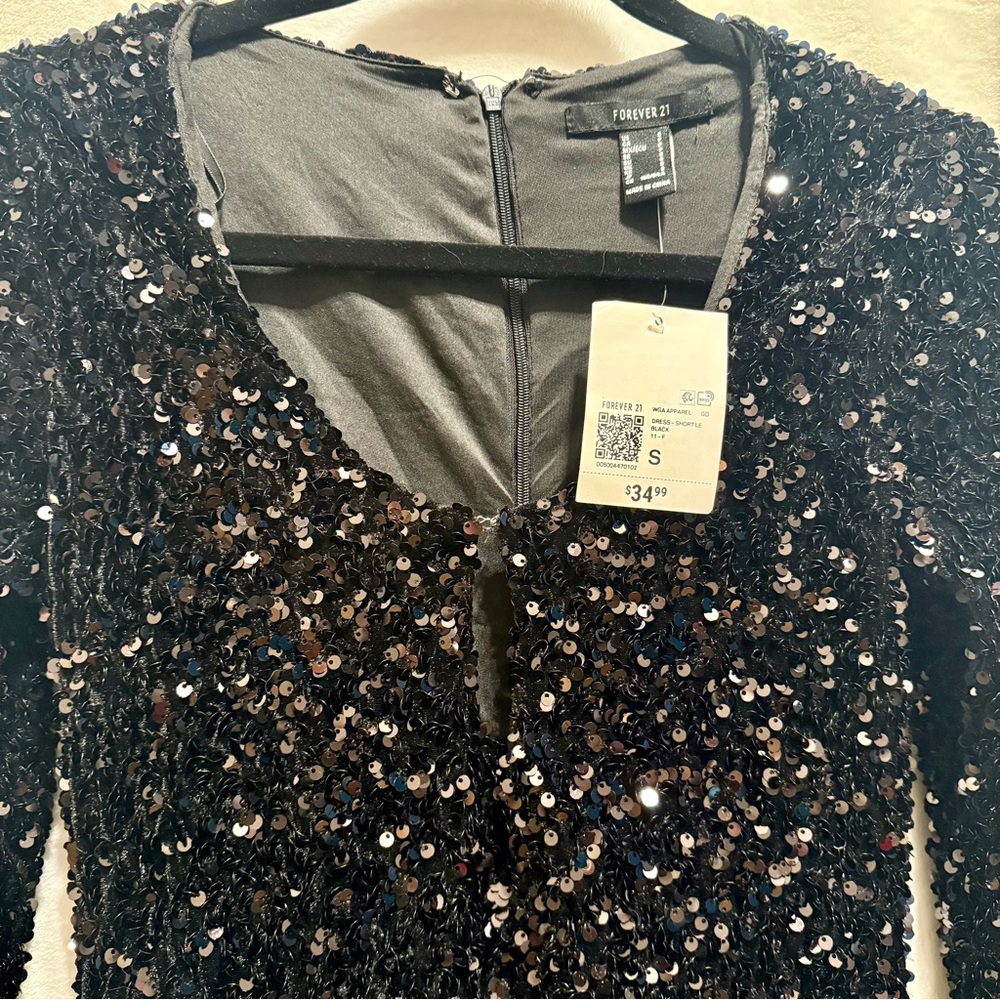 Forever 21 Black Sequin Long Sleeve Dress NWT - Picture 5 of 10